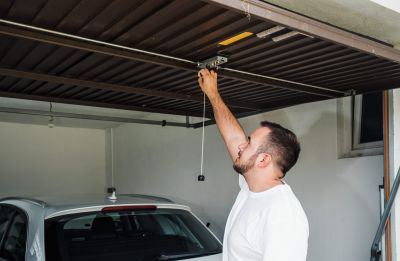 Overhead Doors Service in Leesburg, VA